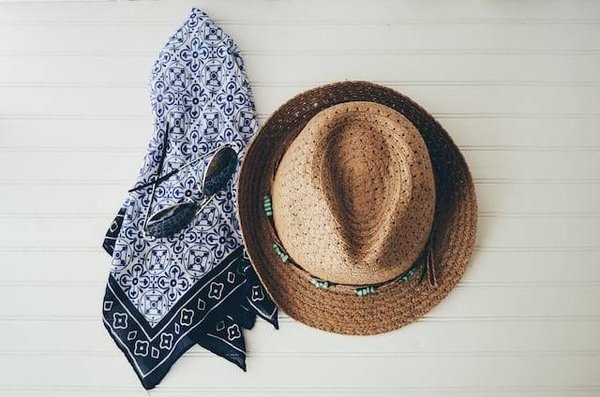 Découvrez les avantages des foulards en soie 
